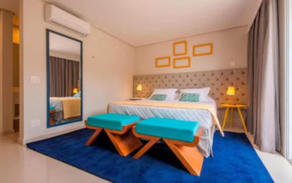 Premium bedding, minibar, in-room safe, blackout drapes