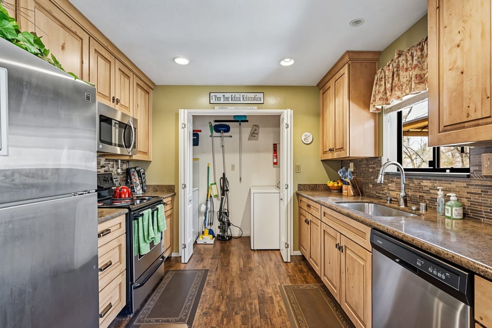 Indoors, Kitchen, Sink, Hardwood, Appliance