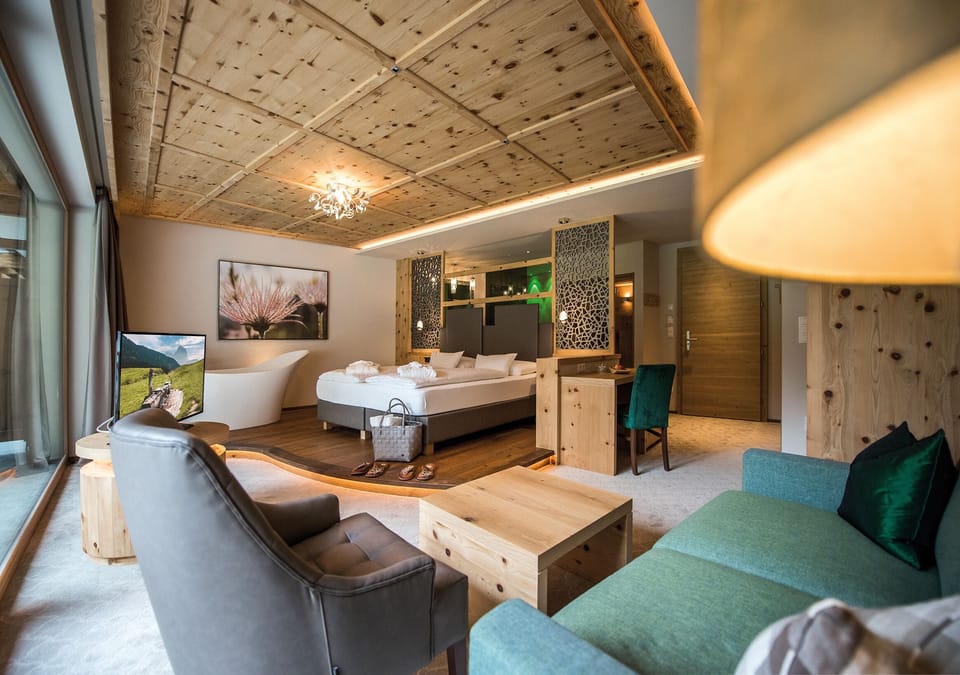 Superior Suite, Lake View, Lakeside | Minibar, in-room safe, desk, soundproofing