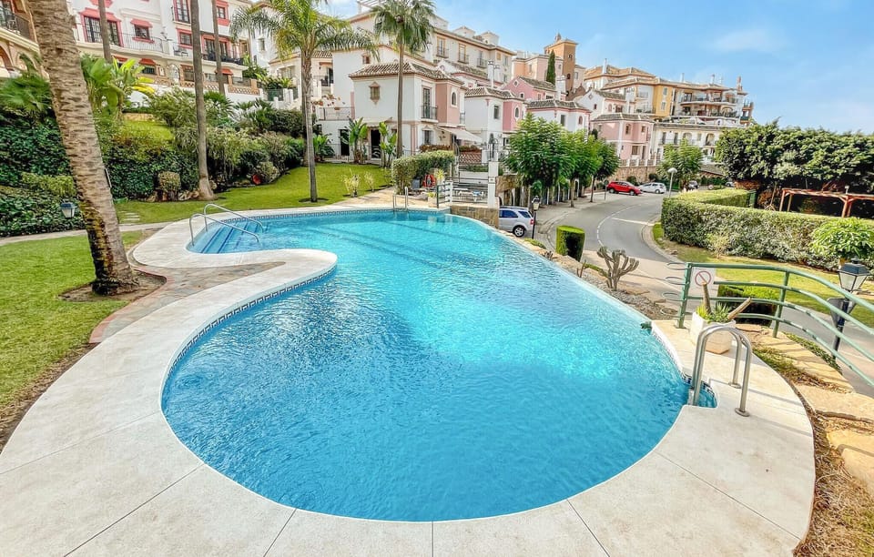 pool