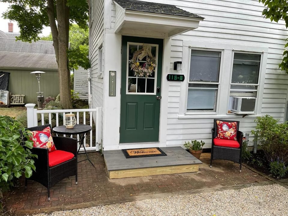 Entrance door
