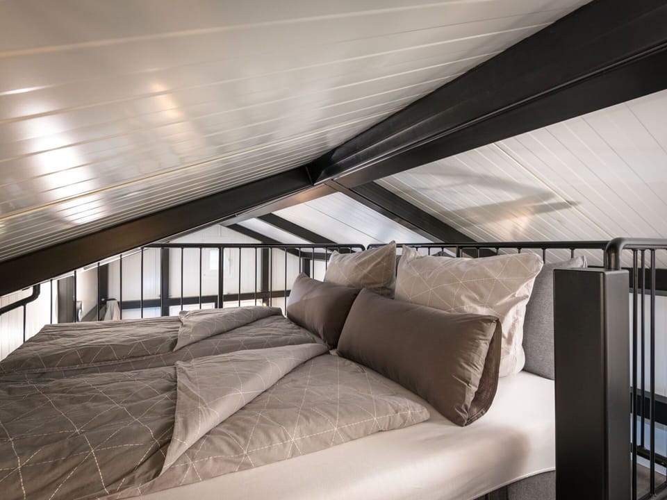 Comfort, Wood, Shade, Textile, Interior Design, Bed Frame, Pillow, Floor, Flooring, Wall