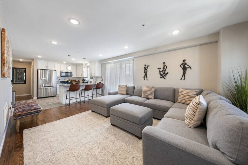 1st Floor Living Room