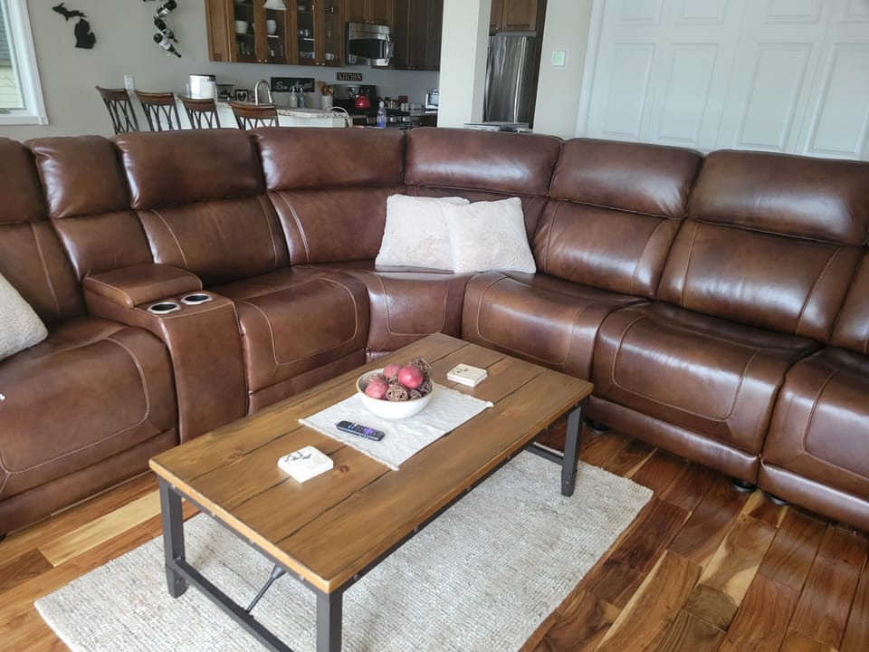 Main level family room 