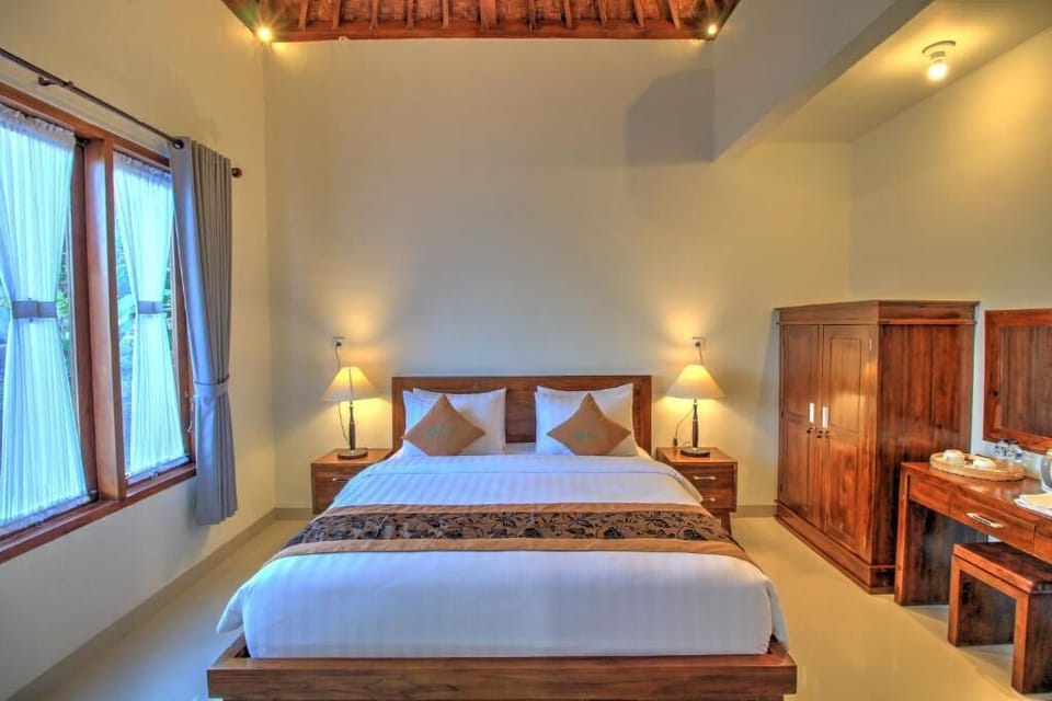 Family Double Room | Desk, free WiFi