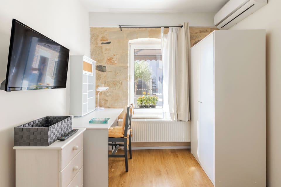 House, 4 Bedrooms, Accessible, Smoking | 5 bedrooms