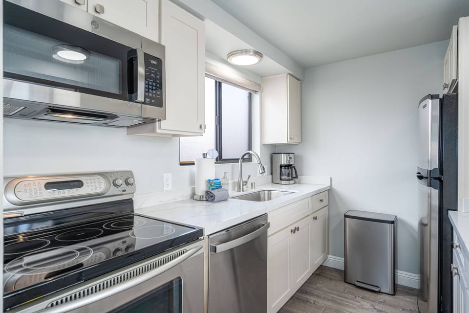 Low Res 280 Hauoli Street C7 Wailuku HI Hono Kai C7 30