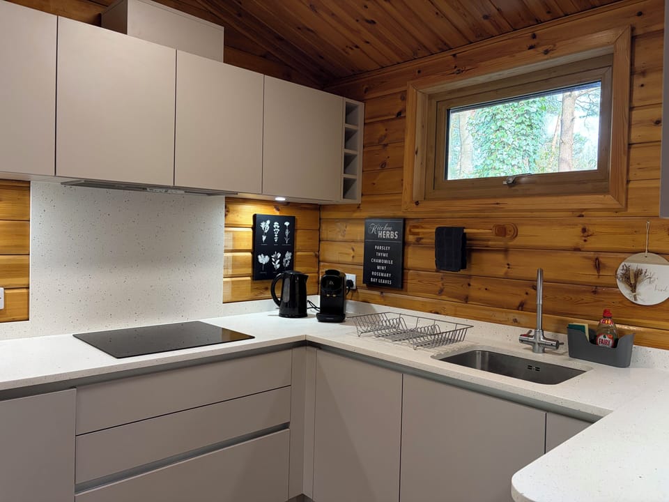 Brand new modern kitchen (2024)