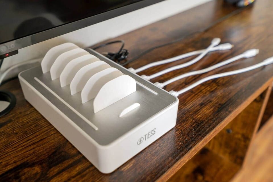 Phone docking station
