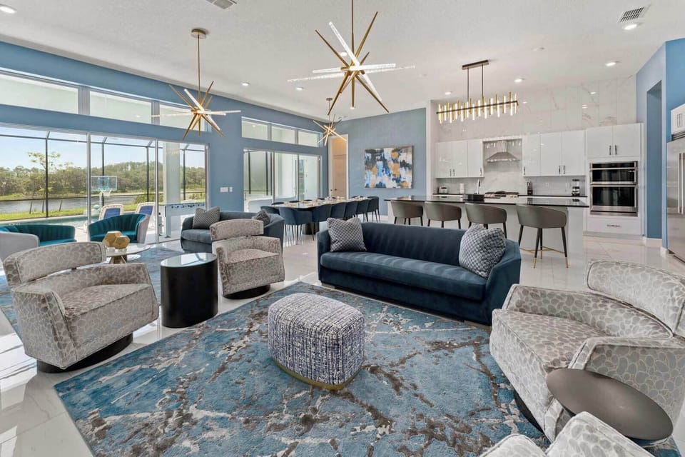Living Room *Highlight*