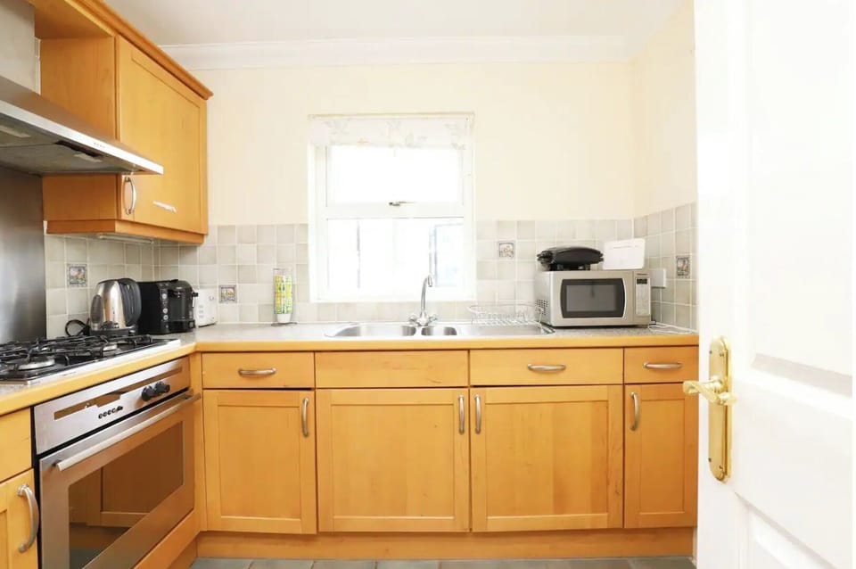 Fully Equipped Kitchen inc. Coffee Machine
