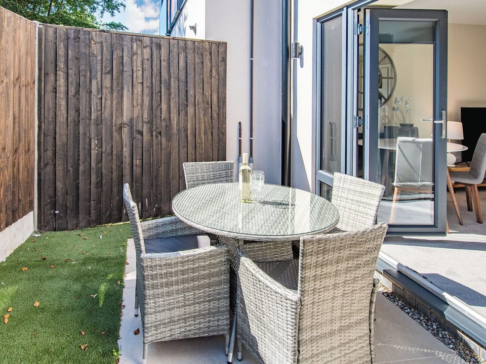 Sitting-out-area | The Bilberry - Scalby View Apartments, Scalby