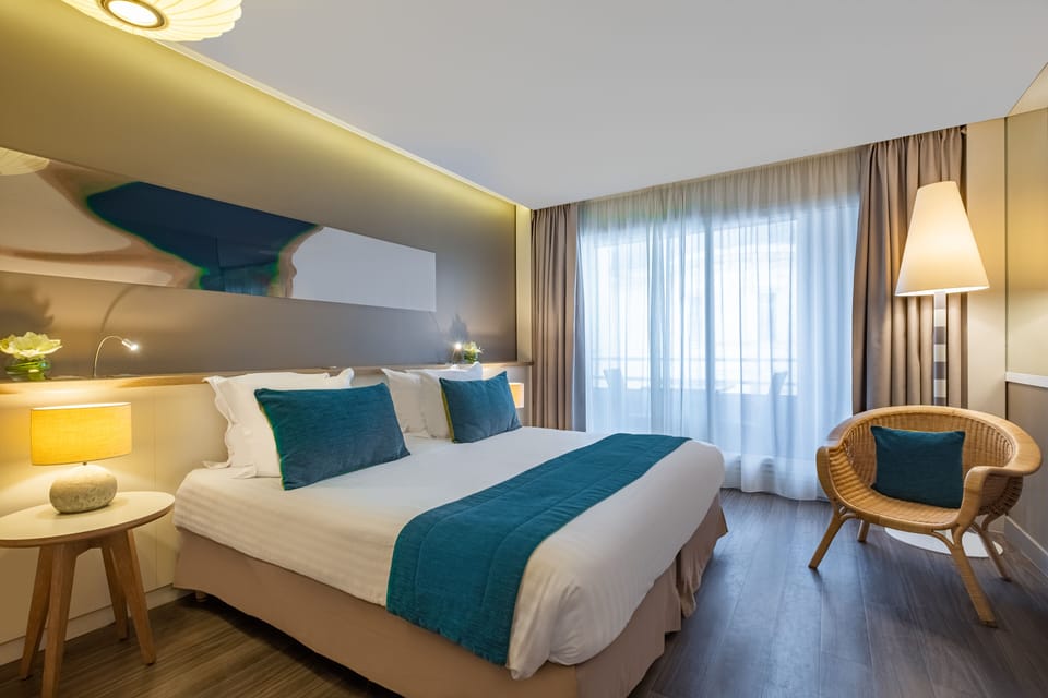 Classic Double Room (Twin on request) | In-room safe, desk, blackout drapes, soundproofing