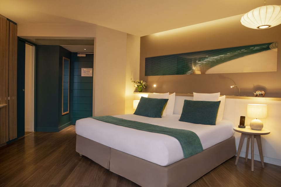 In-room safe, desk, blackout drapes, soundproofing
