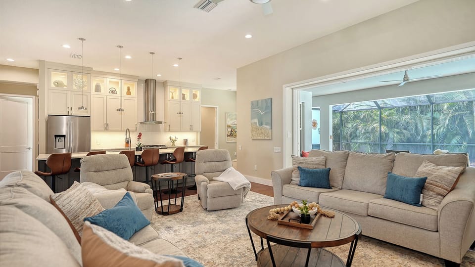 Made for settling in together, with comfortable seating and an open flow to the kitchen, dining area and lanai—so everyone can gather without feeling crowded.