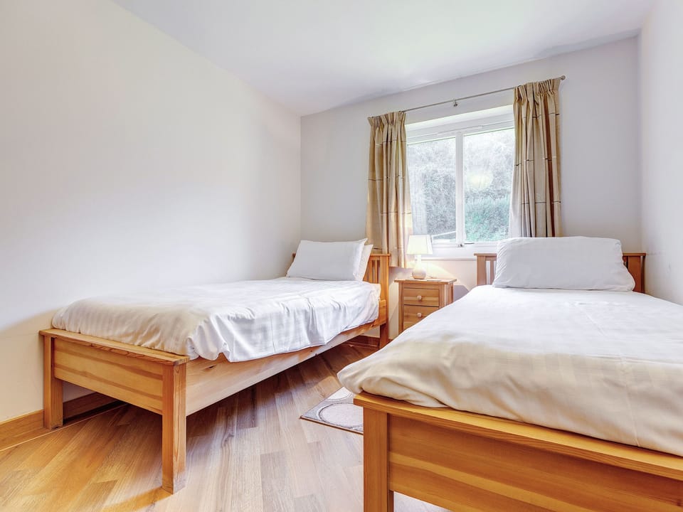 Twin bedroom | 12 Red Rock - Red Rock Apartments, Dawlish Warren