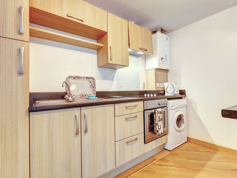 Kitchen | 12 Red Rock - Red Rock Apartments, Dawlish Warren