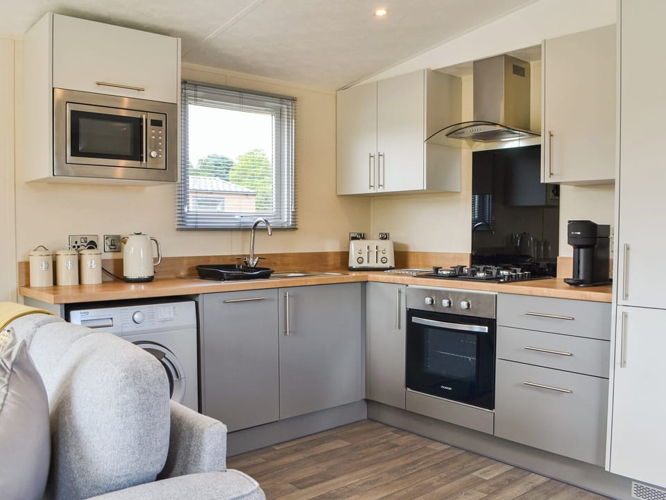 Open plan living space | Sunshine Retreat, Sewerby