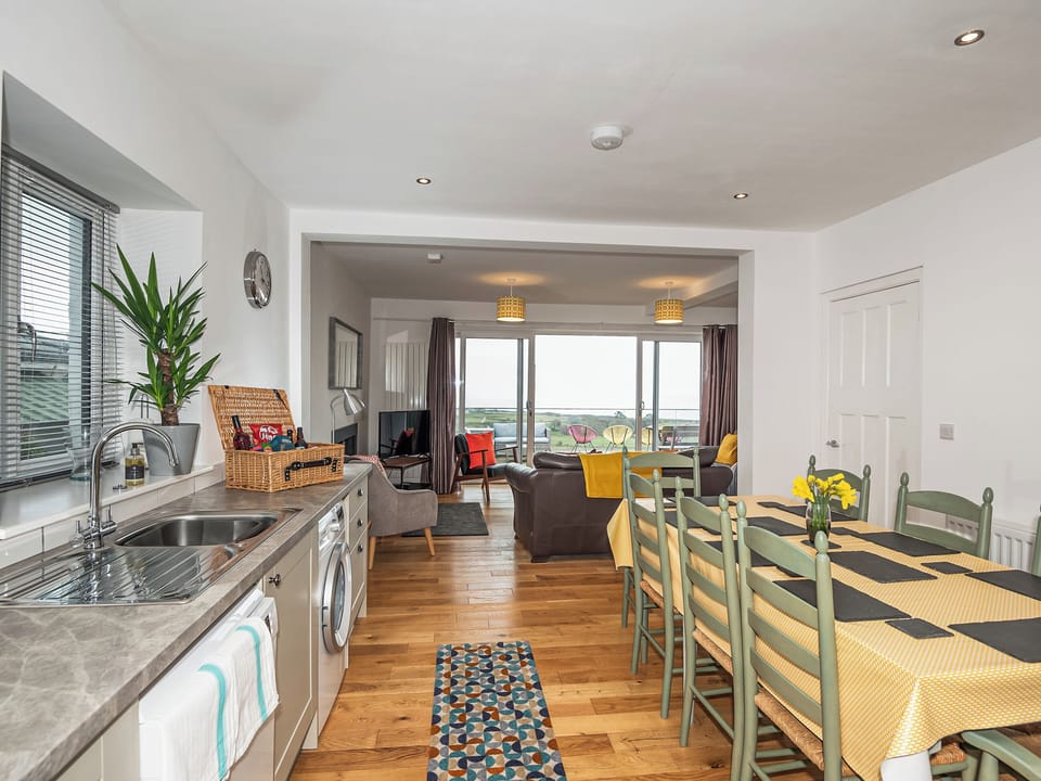 Interior | Maes Teg, Pwllheli