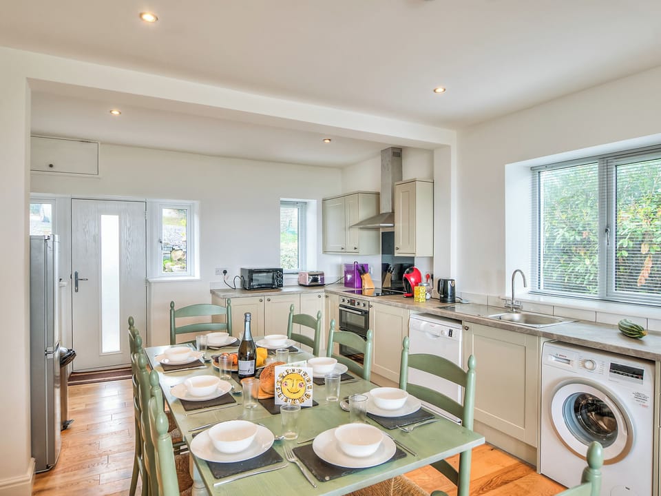 Interior | Maes Teg, Pwllheli