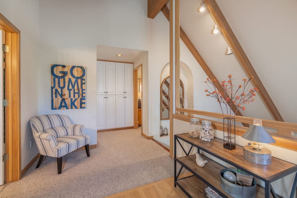 Loft 2