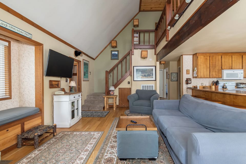 Living Area 4