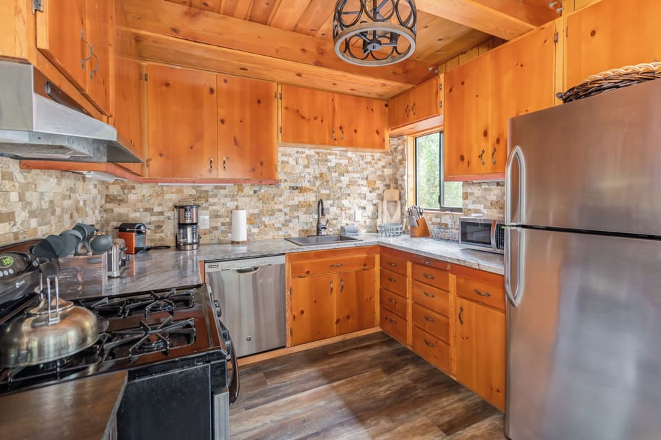 Kitchen 1