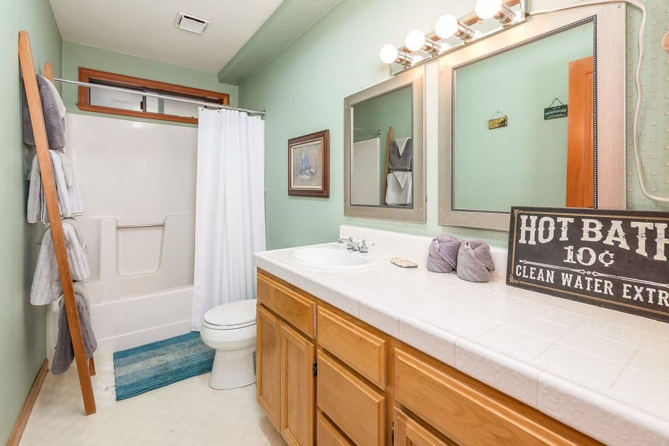 Bathroom 2