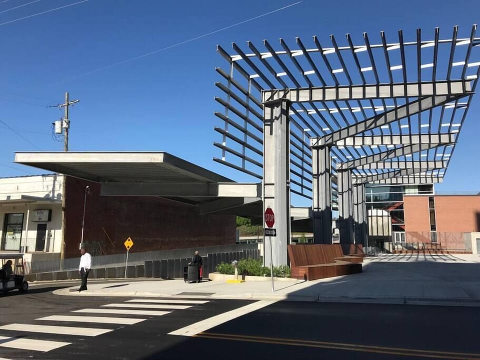 Raleigh Union Station / Amtrak 1 block away! 
