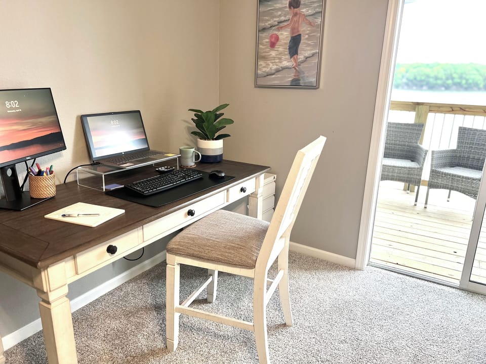 Workspace with an amazing view of the lake so you don’t miss out