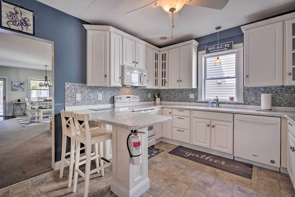 Kitchen | 1st Floor | Fully Equipped | Cooking Basics | Coffee Maker | Toaster