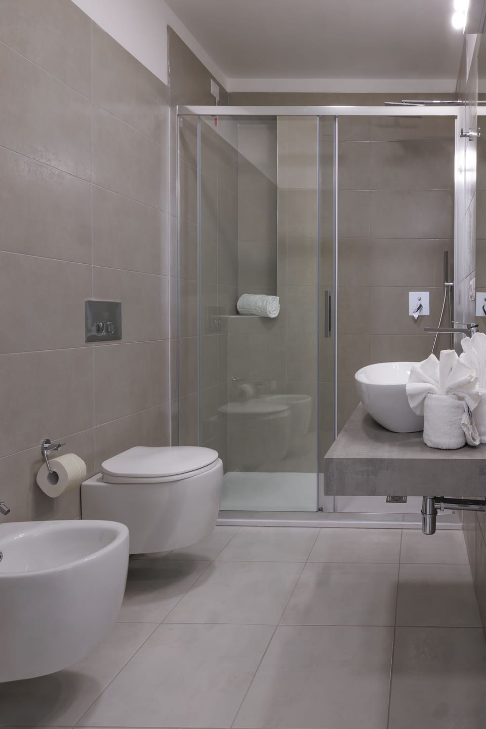 In-room safe, desk, blackout drapes, free WiFi