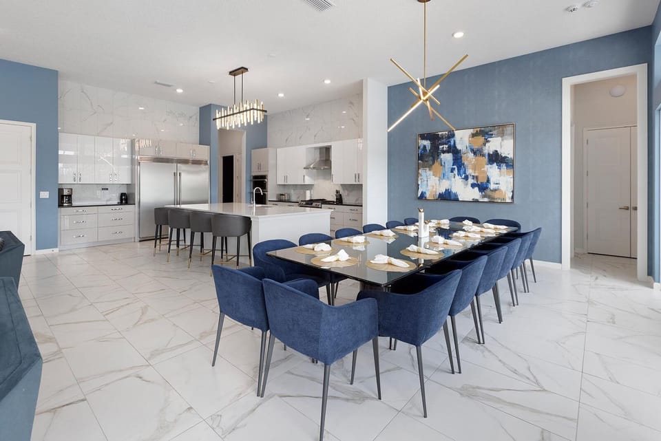 Dining Room *Highlight*