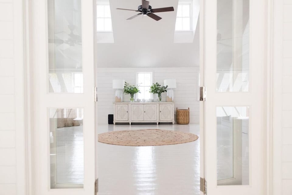 Entry Room of "Conch Shell"