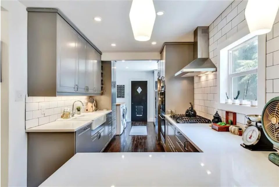 Fully stocked kitchen