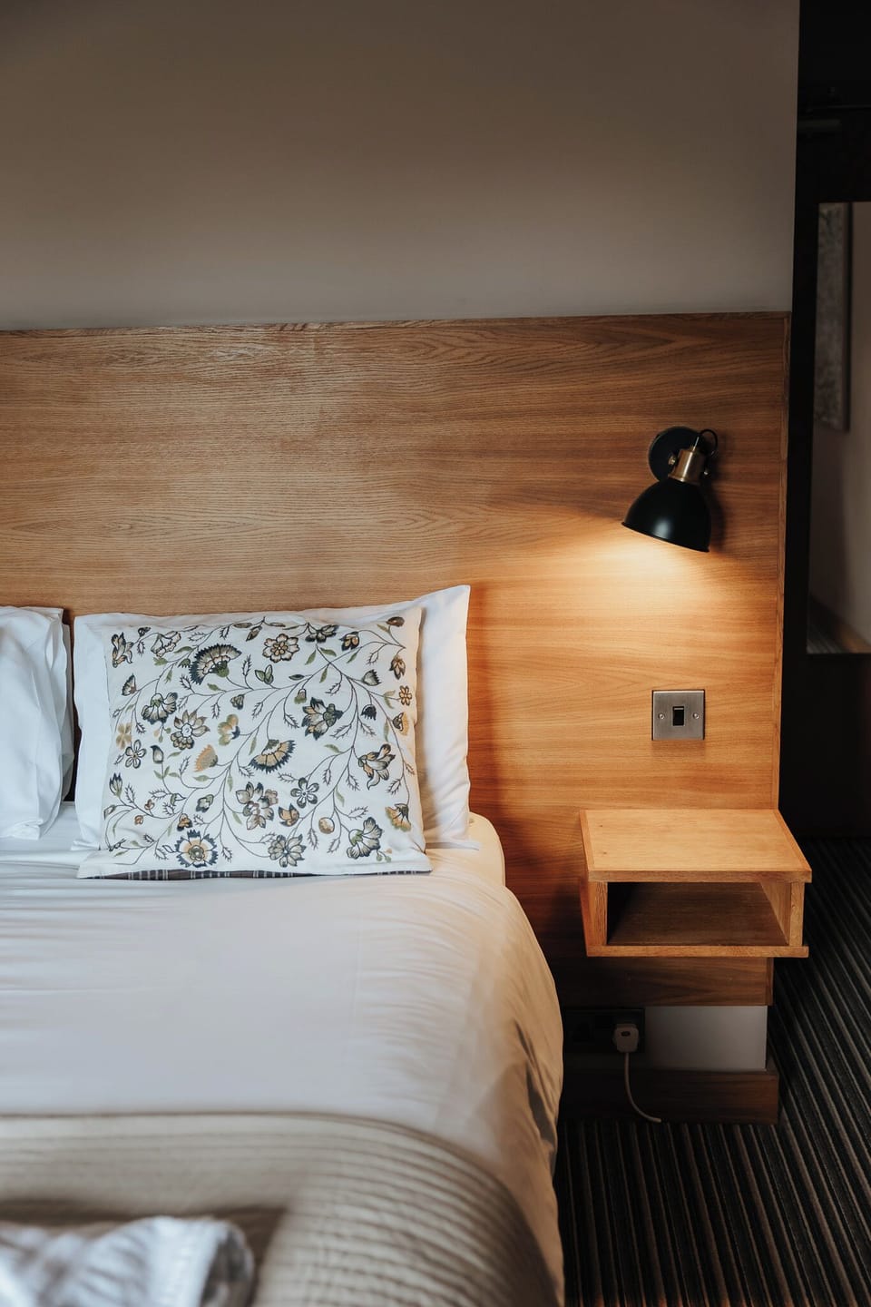 Economy Double Room, Ensuite | Desk, laptop workspace, iron/ironing board, WiFi (free)
