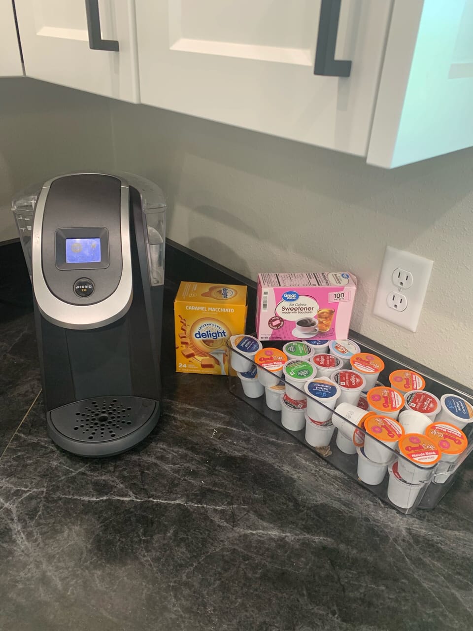 Keurig coffee machine with random pods.