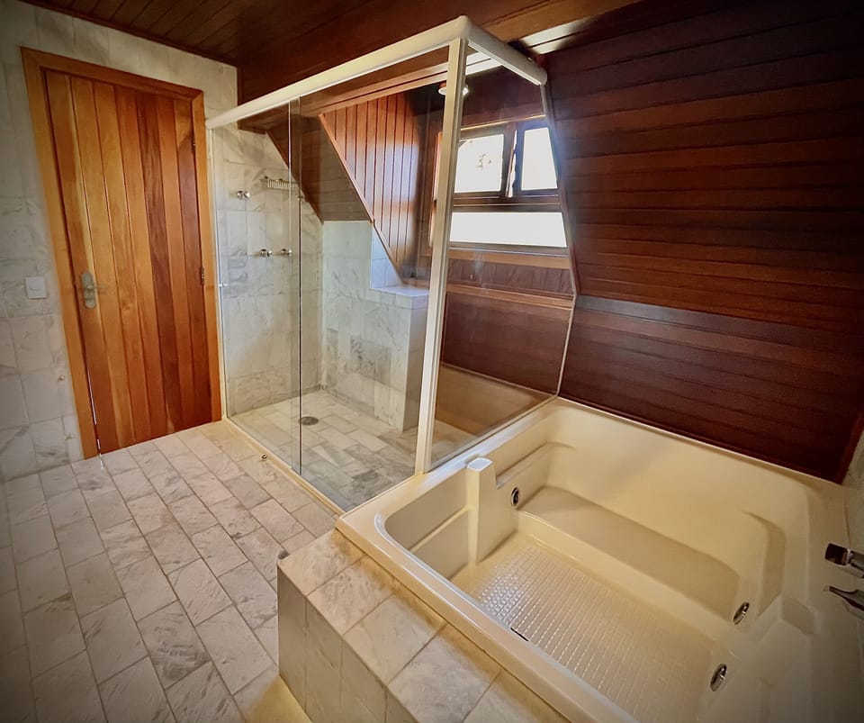 Premium Double or Twin Room | Bathroom | Free toiletries, hair dryer (on request), towels, soap