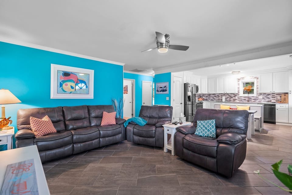 Living room, kitchen and dining area 