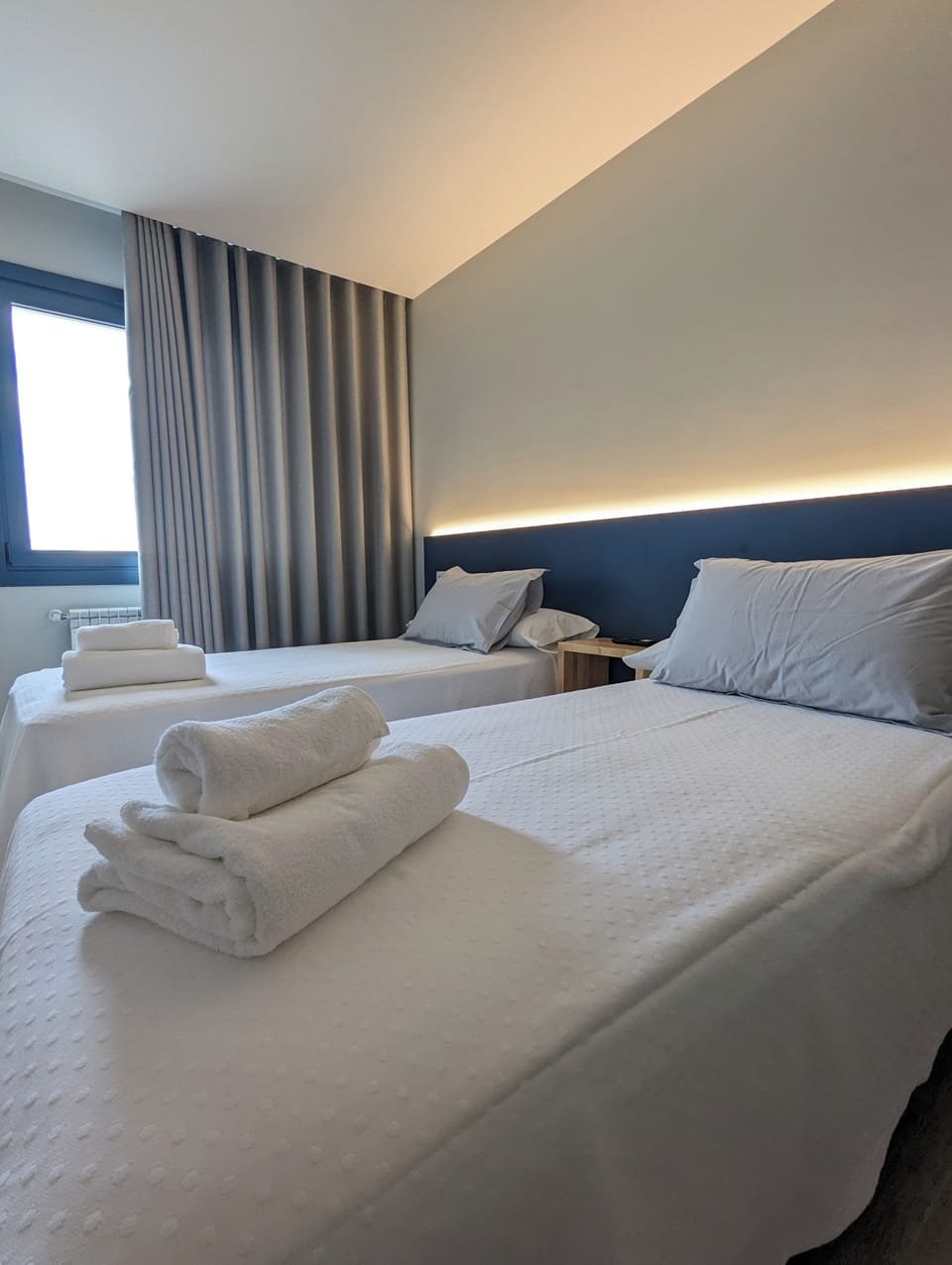 Comfort Twin Room | Soundproofing, free WiFi, bed sheets