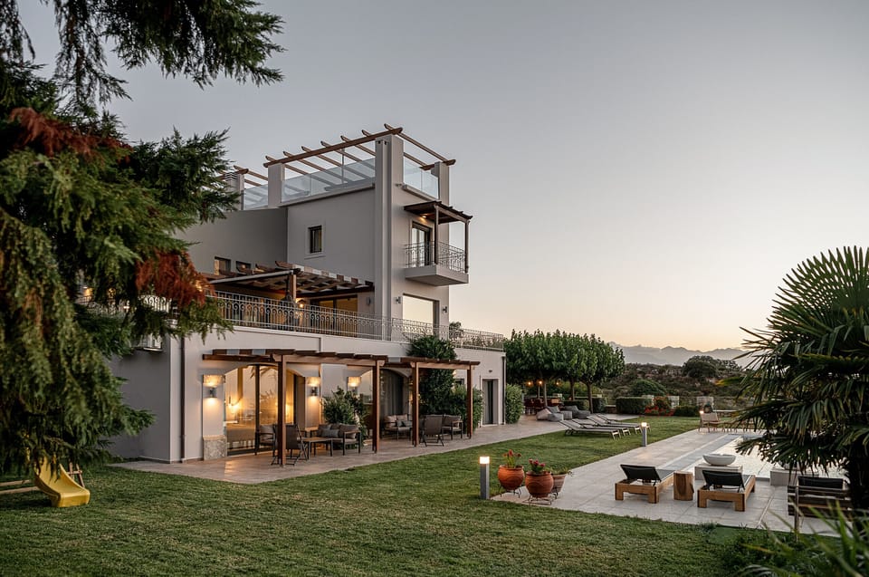 Villa Heora - The Floating Residence