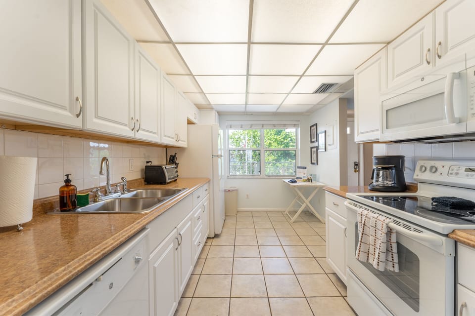 Tons of space and modern appliances.