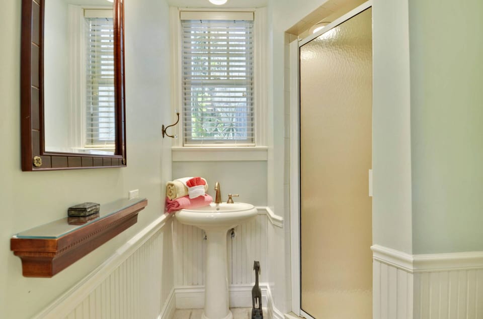 Full bathroom.