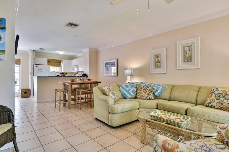 Open floor plan.