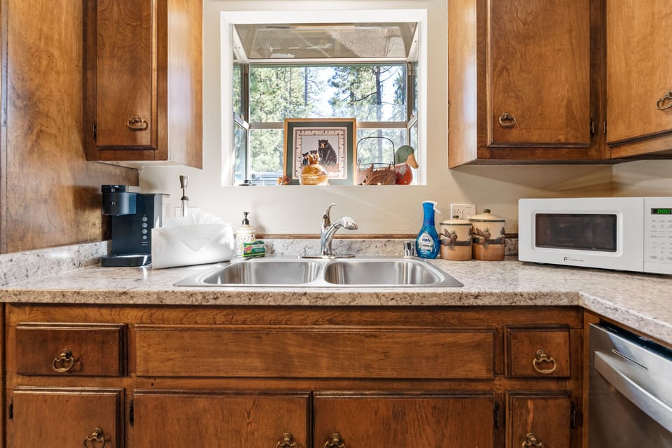 Quartz counter top with compliment coffee and creamer 