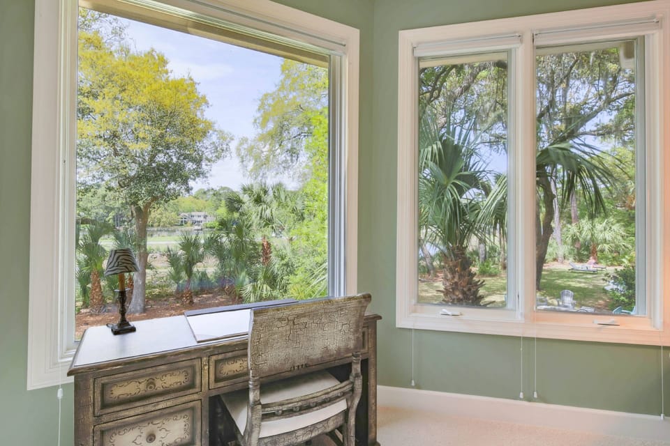 There is also a desk with lagoon views in the primary suite.