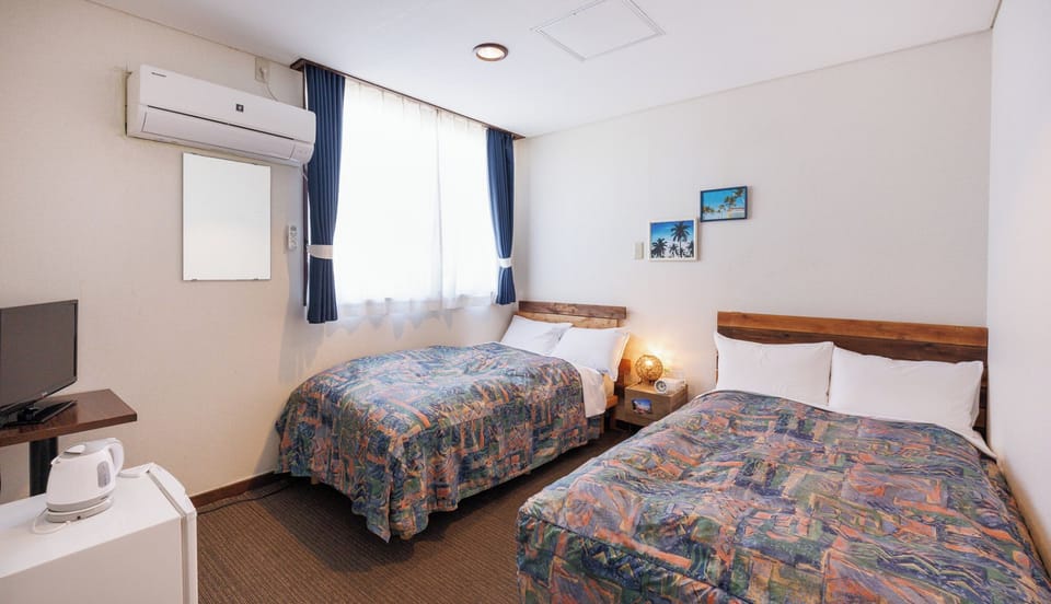 Basic Room, 2 Bedrooms | Iron/ironing board, free WiFi