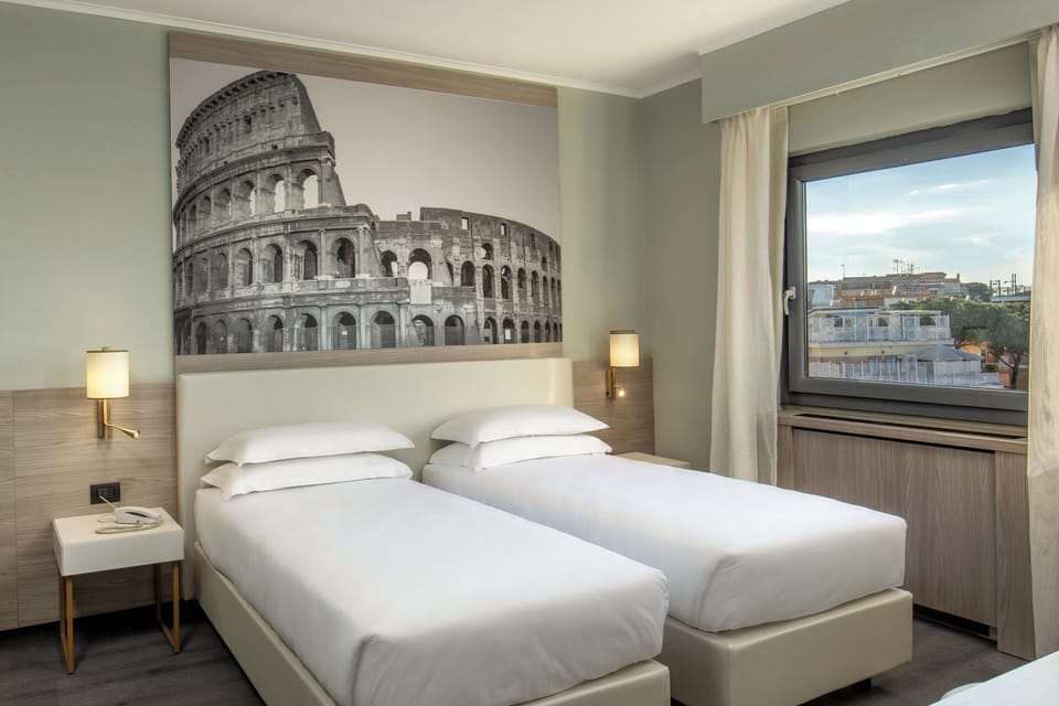 Superior Quadruple Room | Minibar, in-room safe, desk, free WiFi
