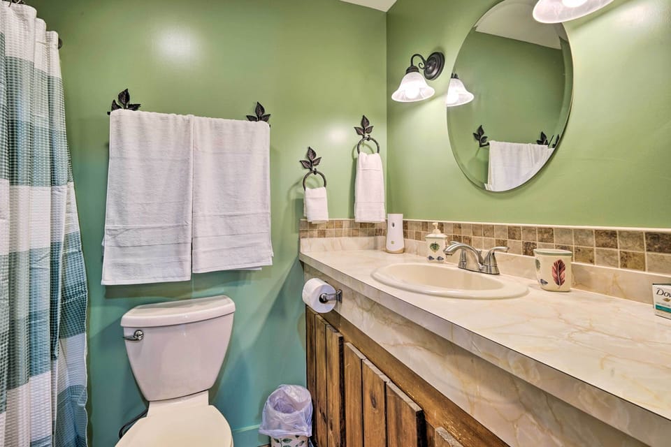 Bathroom | Towels Provided | Complimentary Toiletries