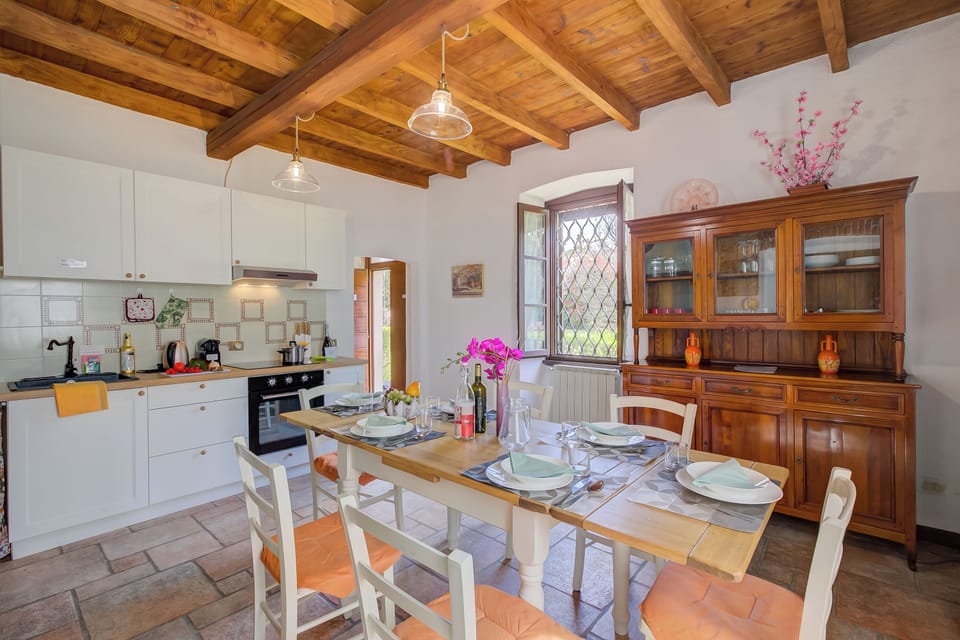Family Villa, 2 Bedrooms, Balcony, Mountainside (Timeless l'Antico Mulino Della Bozza) | Dining